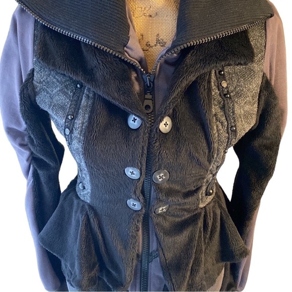 ANGELS Never Die- Statement Jacket- size Medium - Picture 2 of 9